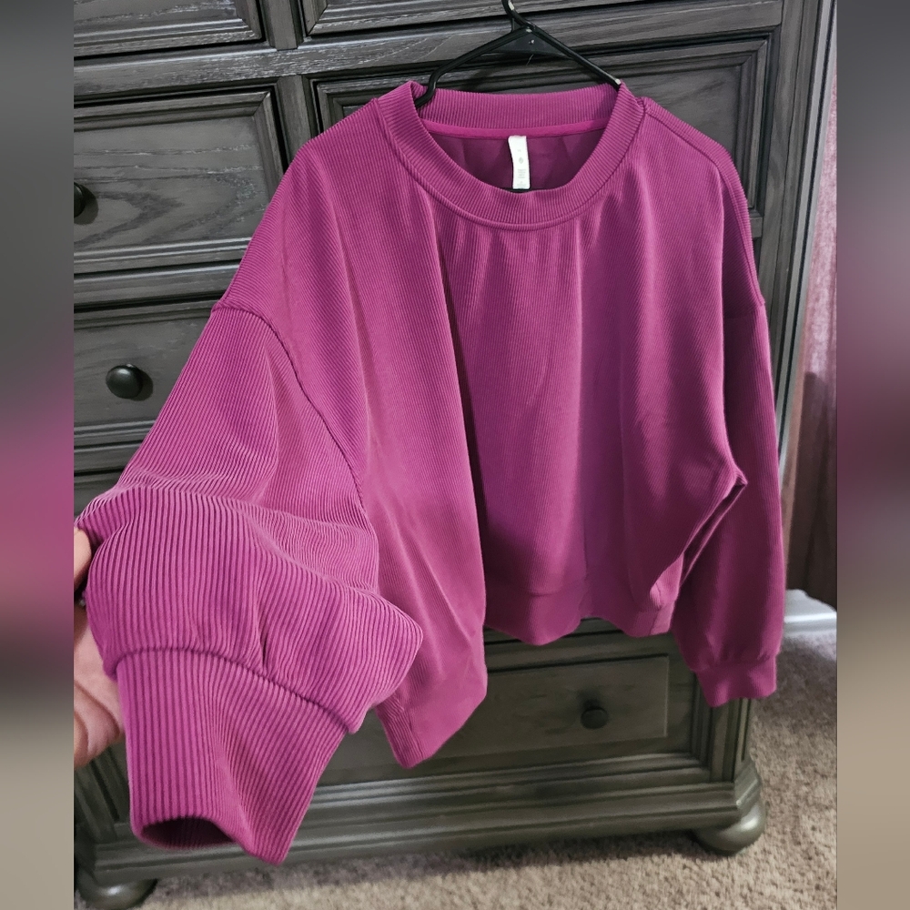 Lululemon Softstreme Ribbed Crop Crew